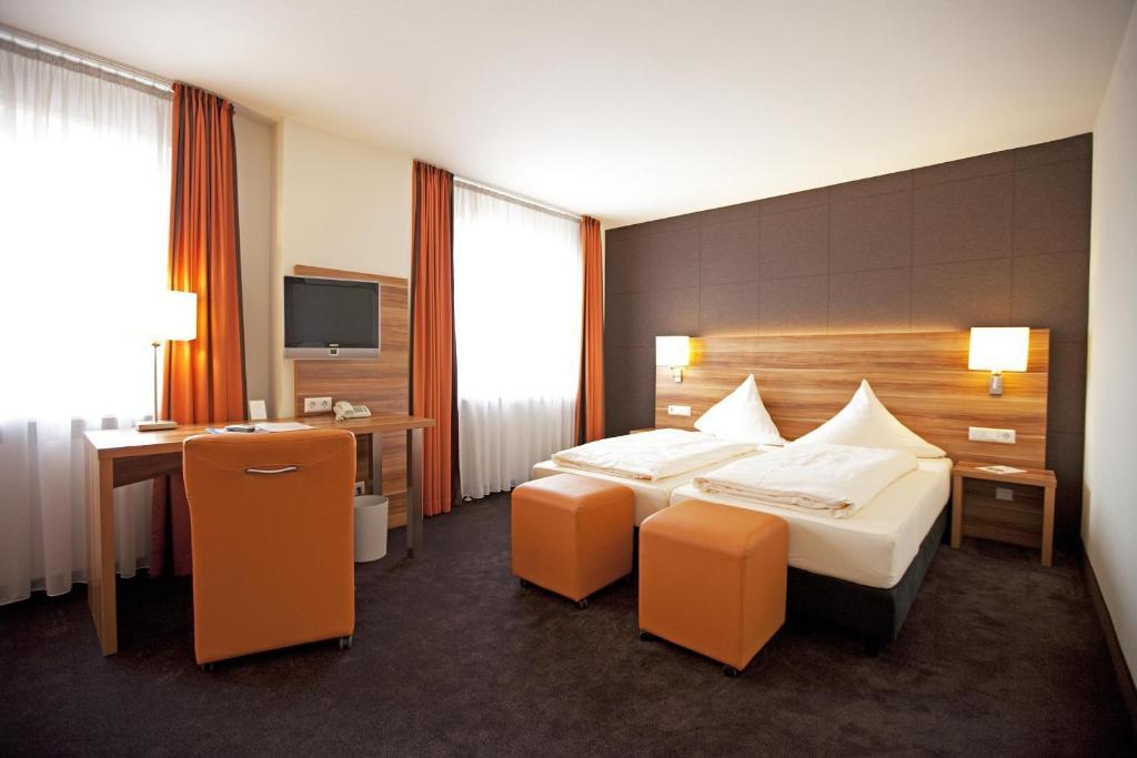 Hotel Hirsch Leonberg Ruang foto