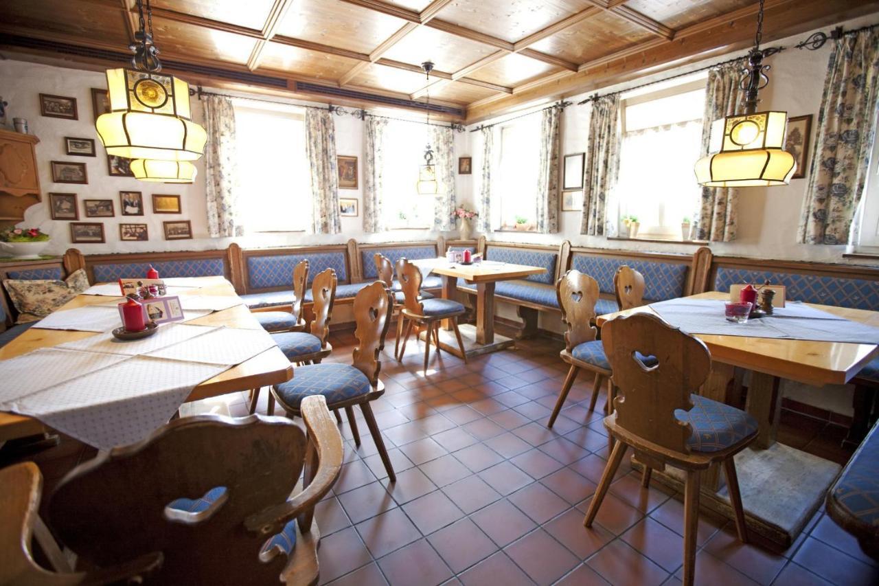 Hotel Hirsch Leonberg Bagian luar foto
